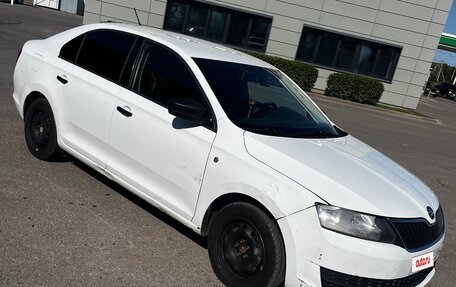 Skoda Rapid I, 2015 год, 685 000 рублей, 4 фотография