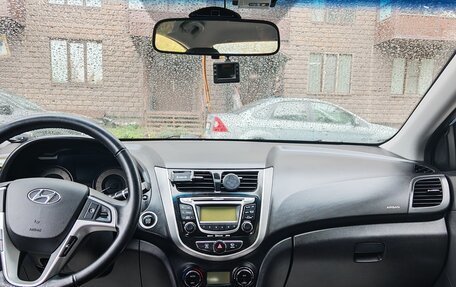 Hyundai Solaris II рестайлинг, 2011 год, 830 000 рублей, 11 фотография