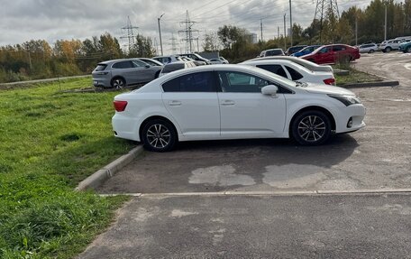 Toyota Avensis III рестайлинг, 2012 год, 950 000 рублей, 3 фотография