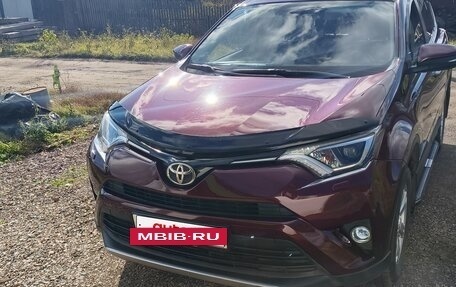 Toyota RAV4, 2015 год, 2 200 000 рублей, 4 фотография