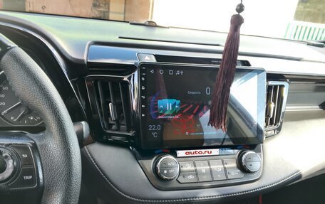 Toyota RAV4, 2015 год, 2 200 000 рублей, 6 фотография