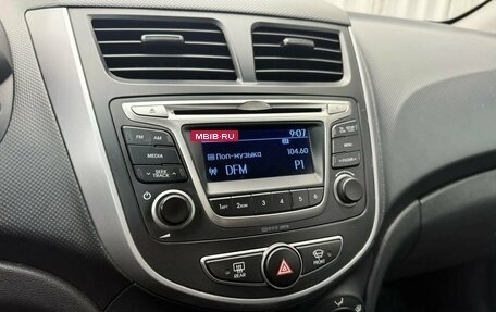 Hyundai Solaris II рестайлинг, 2014 год, 1 100 000 рублей, 12 фотография