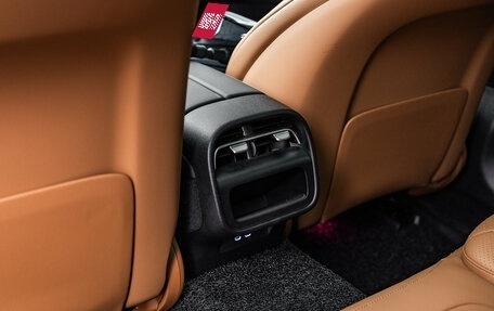 Mercedes-Benz E-Класс, 2025 год, 6 100 000 рублей, 33 фотография