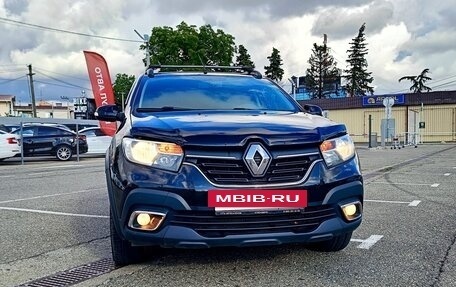 Renault Logan II, 2019 год, 970 000 рублей, 4 фотография