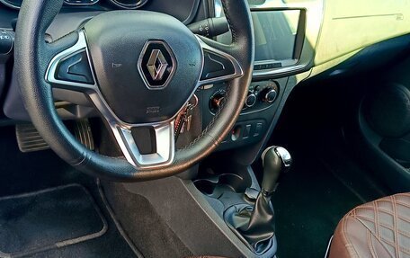 Renault Logan II, 2019 год, 970 000 рублей, 12 фотография