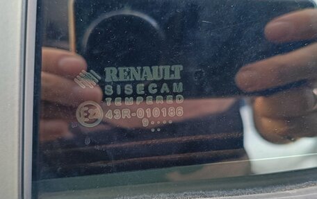 Renault Logan II, 2019 год, 970 000 рублей, 20 фотография
