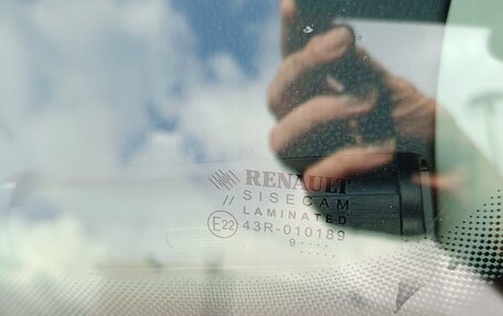 Renault Logan II, 2019 год, 970 000 рублей, 19 фотография