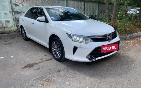 Toyota Camry, 2017 год, 2 700 000 рублей, 7 фотография