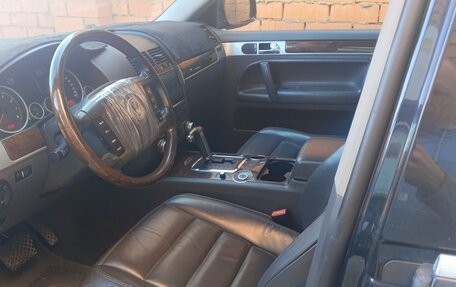 Volkswagen Touareg III, 2006 год, 560 000 рублей, 4 фотография