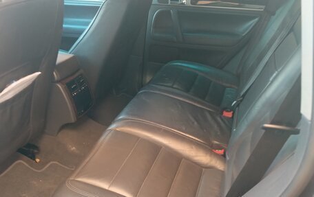 Volkswagen Touareg III, 2006 год, 560 000 рублей, 5 фотография