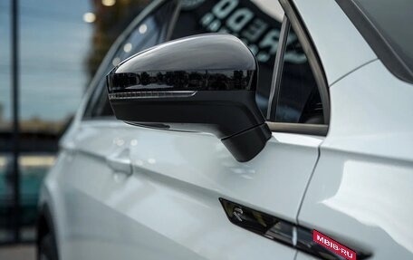 Volkswagen Tiguan II, 2021 год, 3 300 000 рублей, 6 фотография