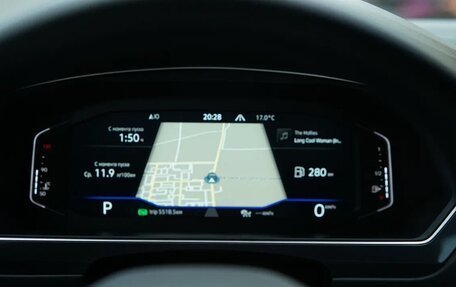 Volkswagen Tiguan II, 2021 год, 3 300 000 рублей, 14 фотография