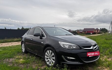 Opel Astra J, 2013 год, 800 000 рублей, 10 фотография