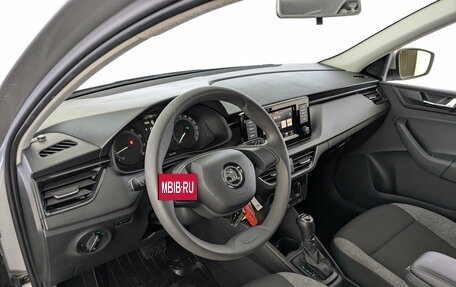 Skoda Rapid II, 2021 год, 1 550 000 рублей, 16 фотография