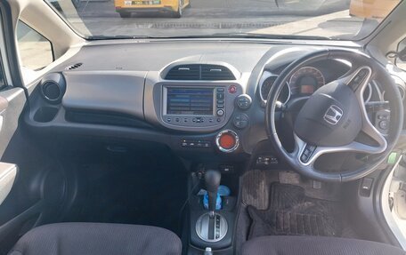 Honda Fit III, 2011 год, 1 100 000 рублей, 8 фотография