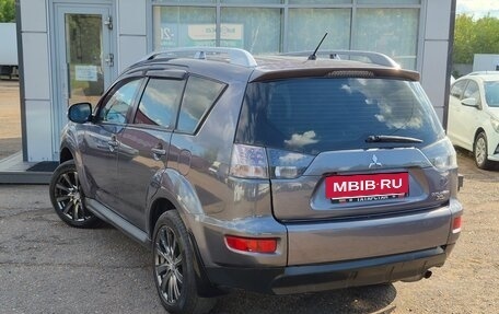 Mitsubishi Outlander III рестайлинг 3, 2010 год, 750 000 рублей, 7 фотография