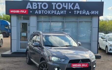Mitsubishi Outlander III рестайлинг 3, 2010 год, 750 000 рублей, 3 фотография