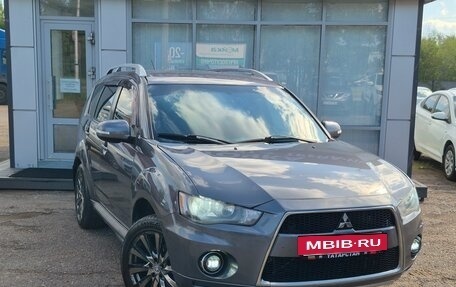 Mitsubishi Outlander III рестайлинг 3, 2010 год, 750 000 рублей, 9 фотография