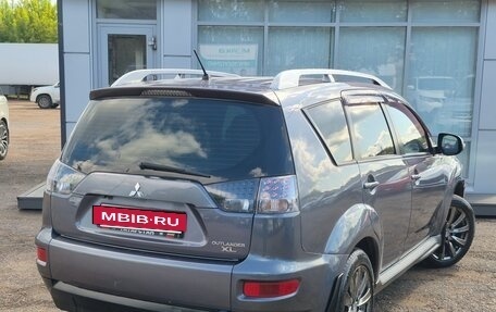 Mitsubishi Outlander III рестайлинг 3, 2010 год, 750 000 рублей, 14 фотография