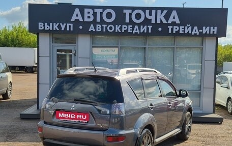 Mitsubishi Outlander III рестайлинг 3, 2010 год, 750 000 рублей, 12 фотография