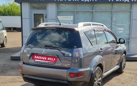 Mitsubishi Outlander III рестайлинг 3, 2010 год, 750 000 рублей, 16 фотография