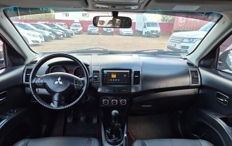 Mitsubishi Outlander III рестайлинг 3, 2010 год, 750 000 рублей, 20 фотография