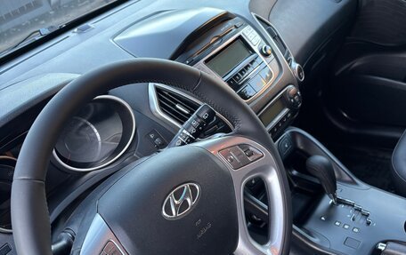 Hyundai ix35 I рестайлинг, 2012 год, 999 999 рублей, 11 фотография