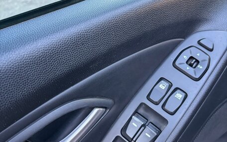 Hyundai ix35 I рестайлинг, 2012 год, 999 999 рублей, 10 фотография