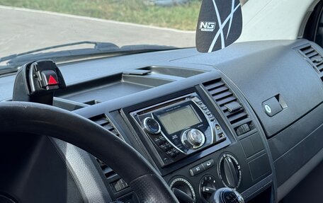 Volkswagen Transporter T5 рестайлинг, 2004 год, 827 000 рублей, 11 фотография