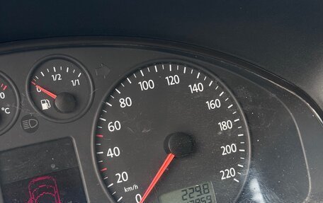 Volkswagen Transporter T5 рестайлинг, 2004 год, 827 000 рублей, 12 фотография