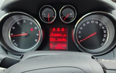 Opel Mokka I, 2013 год, 1 350 000 рублей, 14 фотография