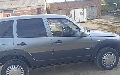 Chevrolet Niva I рестайлинг, 2013 год, 578 000 рублей, 3 фотография
