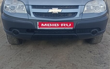 Chevrolet Niva I рестайлинг, 2013 год, 578 000 рублей, 2 фотография