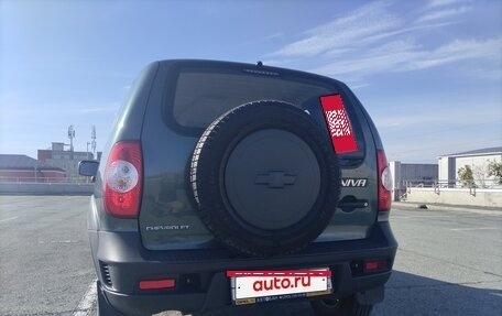 Chevrolet Niva I рестайлинг, 2012 год, 565 000 рублей, 3 фотография