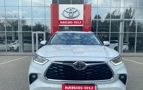 Toyota Highlander, 2026 год, 5 750 000 рублей, 2 фотография