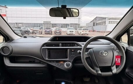 Toyota Aqua I, 2017 год, 777 000 рублей, 7 фотография