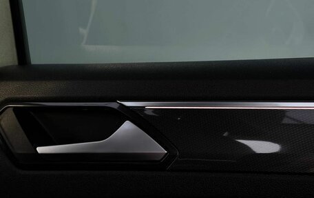 Volkswagen Tiguan II, 2017 год, 2 999 999 рублей, 24 фотография