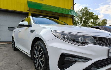 KIA Optima IV, 2018 год, 1 900 000 рублей, 3 фотография