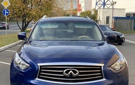 Infiniti QX70, 2014 год, 1 950 000 рублей, 1 фотография