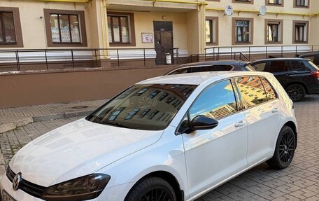 Volkswagen Golf VII, 2013 год, 1 090 000 рублей, 2 фотография