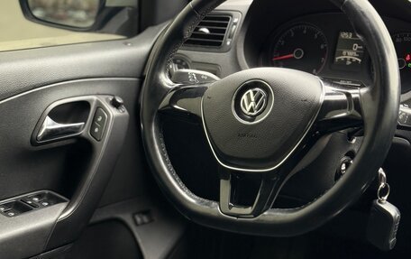 Volkswagen Polo VI (EU Market), 2016 год, 950 000 рублей, 22 фотография