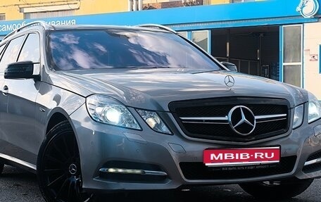 Mercedes-Benz E-Класс, 2009 год, 920 000 рублей, 1 фотография