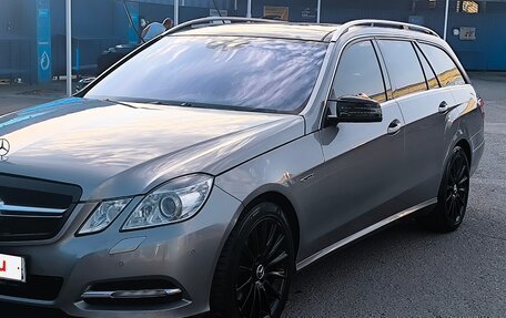 Mercedes-Benz E-Класс, 2009 год, 920 000 рублей, 5 фотография