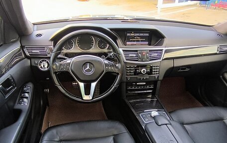 Mercedes-Benz E-Класс, 2009 год, 920 000 рублей, 22 фотография