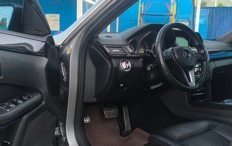 Mercedes-Benz E-Класс, 2009 год, 920 000 рублей, 24 фотография