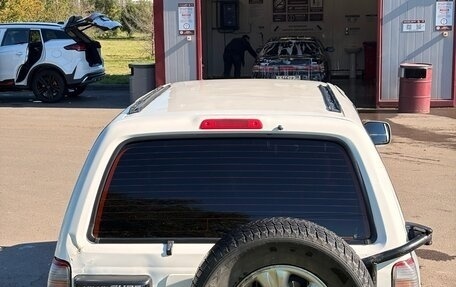 Toyota Hilux Surf III рестайлинг, 2000 год, 950 000 рублей, 34 фотография