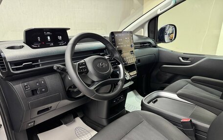 Hyundai Staria, 2021 год, 3 650 000 рублей, 24 фотография