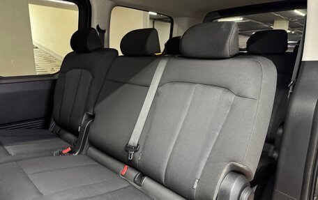 Hyundai Staria, 2021 год, 3 650 000 рублей, 28 фотография