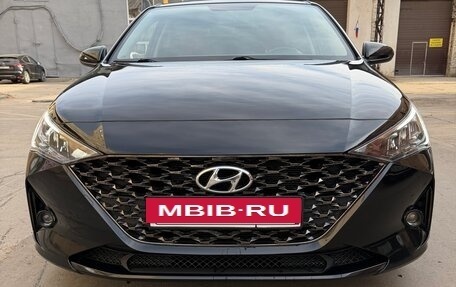 Hyundai Solaris II рестайлинг, 2022 год, 1 850 000 рублей, 4 фотография
