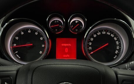 Opel Astra J, 2014 год, 880 000 рублей, 7 фотография